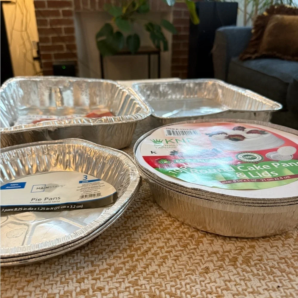 Silver Aluminum Bakeware Set